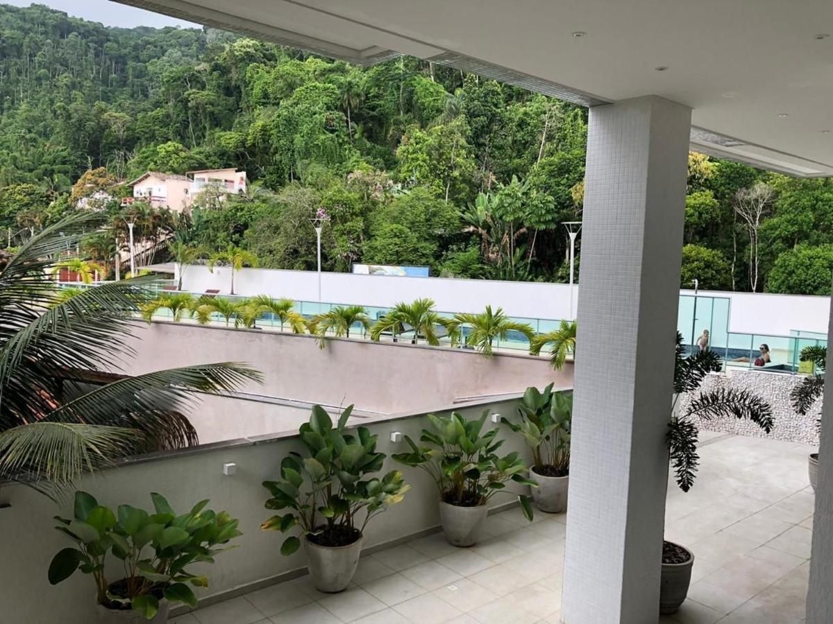 Apto no 4º andar com ar e Wi-Fi a 250 mts do mar! Ubatuba Exterior foto