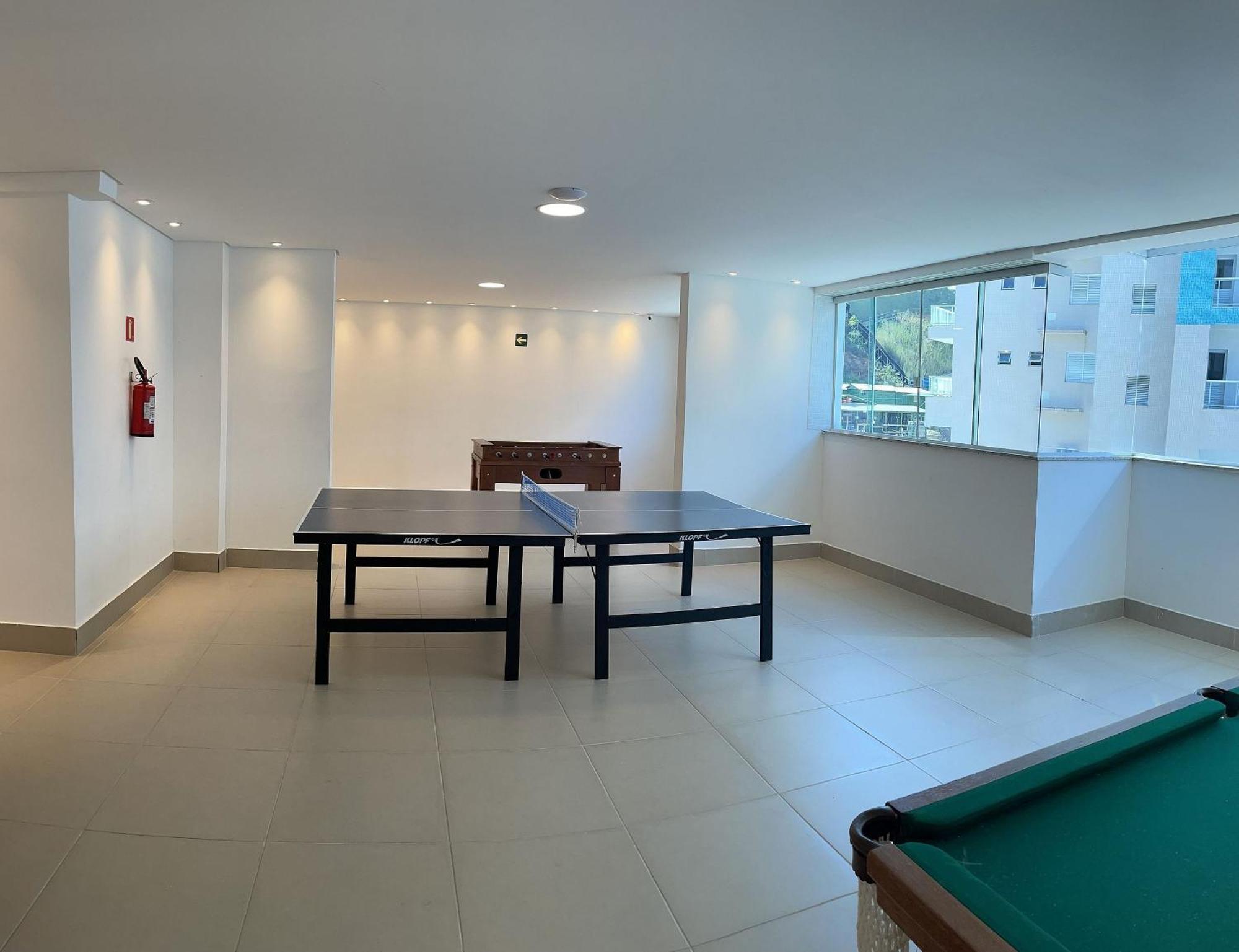 Apto no 4º andar com ar e Wi-Fi a 250 mts do mar! Ubatuba Exterior foto